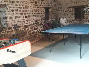 Maisons de vacances Gite familial tout confort avec jeux et jardin, proche voie verte et riviere - FR-1-497-132 : photos des chambres