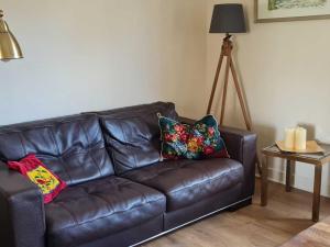 Charmante longère bourbonnaise rénovée avec vue panoramique et jardin - FR-1-489-355