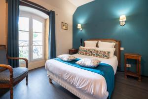 Hotels Hotel La Couleuvrine Sarlat Centre Ville : photos des chambres