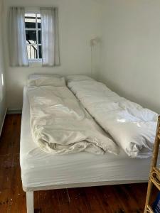 Nature-Rich 60S Holiday Home By Isefjord