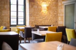 Hotels Hotel La Couleuvrine Sarlat Centre Ville : photos des chambres