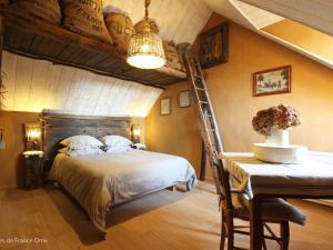 Maisons de vacances Maison 6 pers avec sauna et jardin, Suisse Normande - FR-1-497-172 : photos des chambres