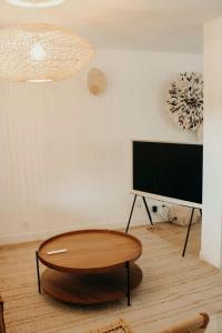 Maisons de vacances Provencal House With Pool In Auribeau-Sur-Siagne : photos des chambres