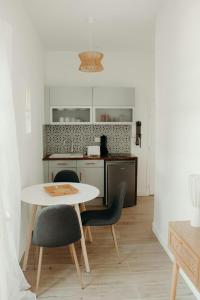 Maisons de vacances Provencal House With Pool In Auribeau-Sur-Siagne : photos des chambres