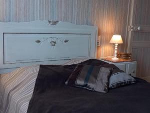 Maisons de vacances Gite charmant avec piscine, 2 chambres, proche randonnees et loisirs a Target - FR-1-489-273 : photos des chambres