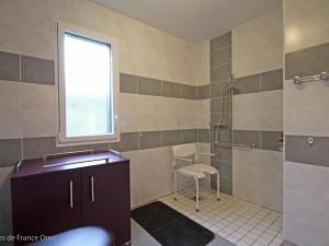 Maisons de vacances Ecogite confortable avec jardin clos, adapte PMR, proche de la foret et de L'Aigle, jusqu'a 8 pers. - FR-1-497-23 : photos des chambres