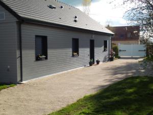 Maisons de vacances Ecogite confortable avec jardin clos, adapte PMR, proche de la foret et de L'Aigle, jusqu'a 8 pers. - FR-1-497-23 : photos des chambres