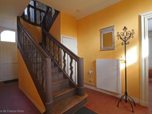Maisons de vacances Eco-presbytere renove avec jardin, ideal pour 7 personnes - La Gonfriere, Normandie - FR-1-497-78 : photos des chambres