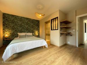 Maisons de vacances Maison spacieuse au coeur du Perche, jardin clos, WIFI, animaux admis - FR-1-497-232 : photos des chambres