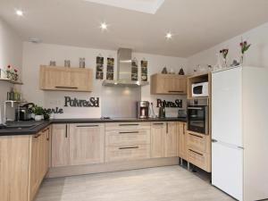 Maison spacieux pour familles avec terrasse et animaux acceptés - FR-1-497-53