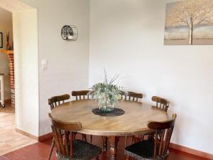 Maisons de vacances Maison familiale confortable avec grand jardin, proche des chateaux de la Loire et zoo de Beauval - FR-1-491-433 : photos des chambres