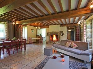 Gîte spacieux avec cheminée et animaux admis - FR-1-497-121