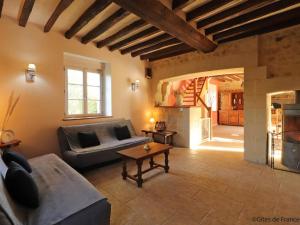 Maison lumineuse avec jardin clos, spa, proche du Perche - FR-1-497-168