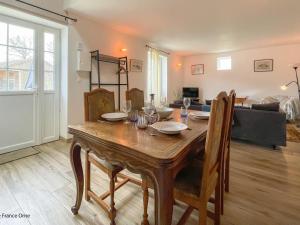 Maisons de vacances Gite confortable au coeur d-un elevage, animaux admis, Wifi - FR-1-497-239 : photos des chambres