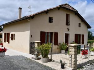 Maisons de vacances Maison familiale renovee avec jardin, ideale pour 6 pers., proche foret et activites, animaux acceptes - FR-1-616-4 : photos des chambres