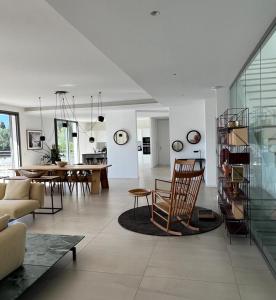 Contemporary Villa with Sea View, Infinity Swimming pool, Gym , Cinema room,Lift