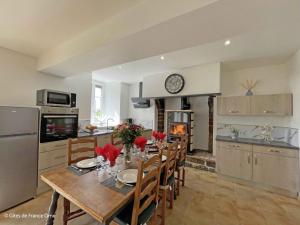 Maison restaurée avec charme à Domfront, animaux admis, wifi, près des pistes cyclables - FR-1-497-201