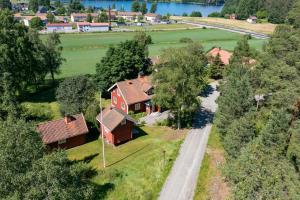 Cozy Cottage By Töcksfors Lakes