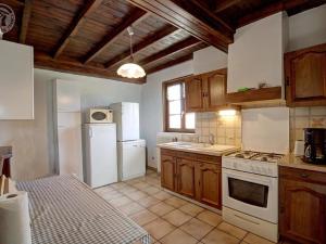 Gîte familial avec jeux extérieurs près de St-Galmier - FR-1-496-281