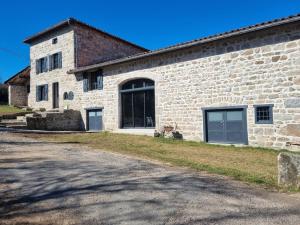 Maisons de vacances Gite de charme avec piscine interieure chauffee, 12/14 personnes - FR-1-496-346 : Maison de Vacances