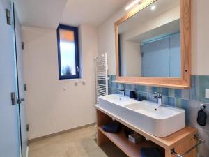 Gîte écologique spacieux avec jardin - Randonnées et patrimoine à découvrir - FR-1-496-351