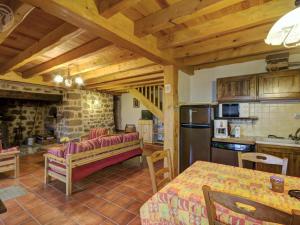 Demeure Forézienne 19e s., Jardin & Animaux admis - FR-1-496-205