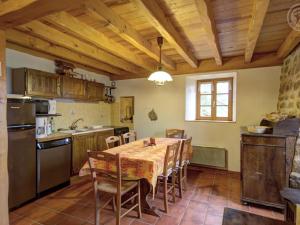 Demeure Forézienne 19e s., Jardin & Animaux admis - FR-1-496-205