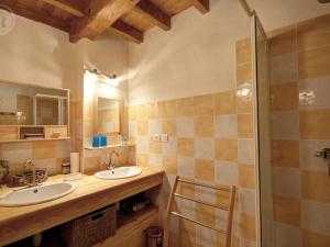 Demeure Forézienne 19e s., Jardin & Animaux admis - FR-1-496-205