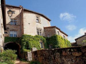 Maisons de vacances Gite Rustique avec Terrasse, Jardin Privatif et Visite de Ferme a Vetre-sur-Anzon - FR-1-496-290 : photos des chambres