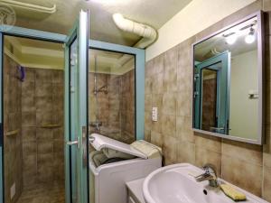 Maison avec 4 chambres et cheminée à Saint-Bonnet-le-Courreau - FR-1-496-9