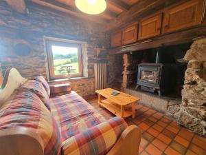 Maisons de vacances Gite de charme dans le Massif du Pilat - FR-1-496-294 : photos des chambres