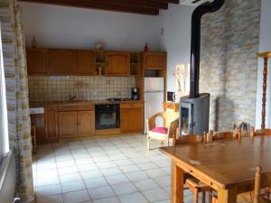 Gîte 80m² avec Terrasse, Wifi et Animaux Acceptés - FR-1-496-113