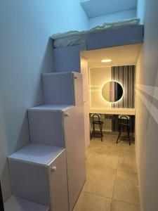 Modern Private Hostel Room near Business Bay Downtown