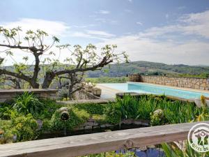 Appartements Gite de charme avec piscine et wifi au coeur des vignes - FR-1-496-116 : photos des chambres