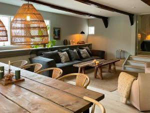 The Historic House In Kertemindes Heart