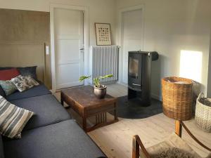 Japanese Inspired Home Near Camøno Trail