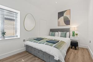 Central Luxe Flats With Spa Facilities