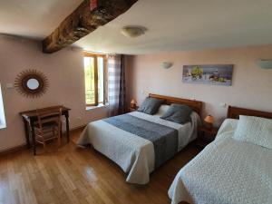 Charmante Maison avec Cheminée et Jardin, Animaux Acceptés - FR-1-496-87