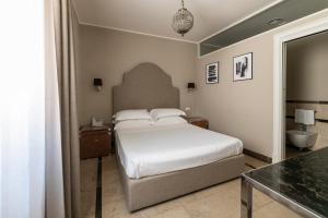 Suite with Balcony room in La Dépendance Hotel