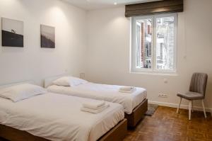 La Veduta - Luxe Apartment with Leie View