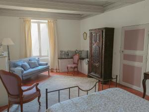 Maisons de vacances Villa D-artiste Avec Piscine A Alleins : photos des chambres