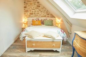 Cottage In Wooded Heart Of Brittany