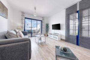 Playa Blanca Sunset - Private pool and BBQ By Lanzarote Vacation Homes