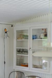 Adorable Retro Home With Lovely Terrace