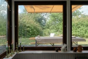 Adorable Retro Home With Lovely Terrace