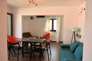 Sunny apartment with side view to the Danube