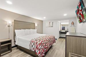 Superior King Room Non-Smoking room in Wytheville Inn