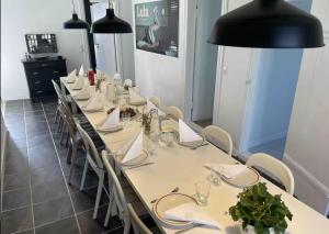 Renovated Farmhouse By The Beach On Møn