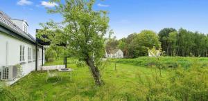 Renovated Farmhouse By The Beach On Møn