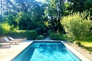 Maisons de vacances 19Th Century Mansion With Pool Near Castres : photos des chambres
